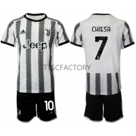 Fußballtrikots Juventus Chiesa 7 Kinder 2022-2023 Kurzarm Heimtrikotsatz kaufen